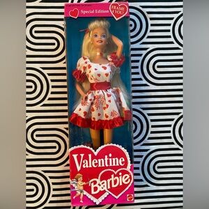 Vintage 1994 Valentine Barbie Special Edition Mattel 12675 NRFB